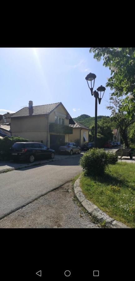 Apartman Sunny Appartement Cetinje Buitenkant foto